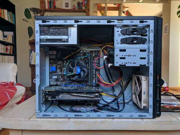 Recherche de pièces pour le PC de ma sœur (2012)